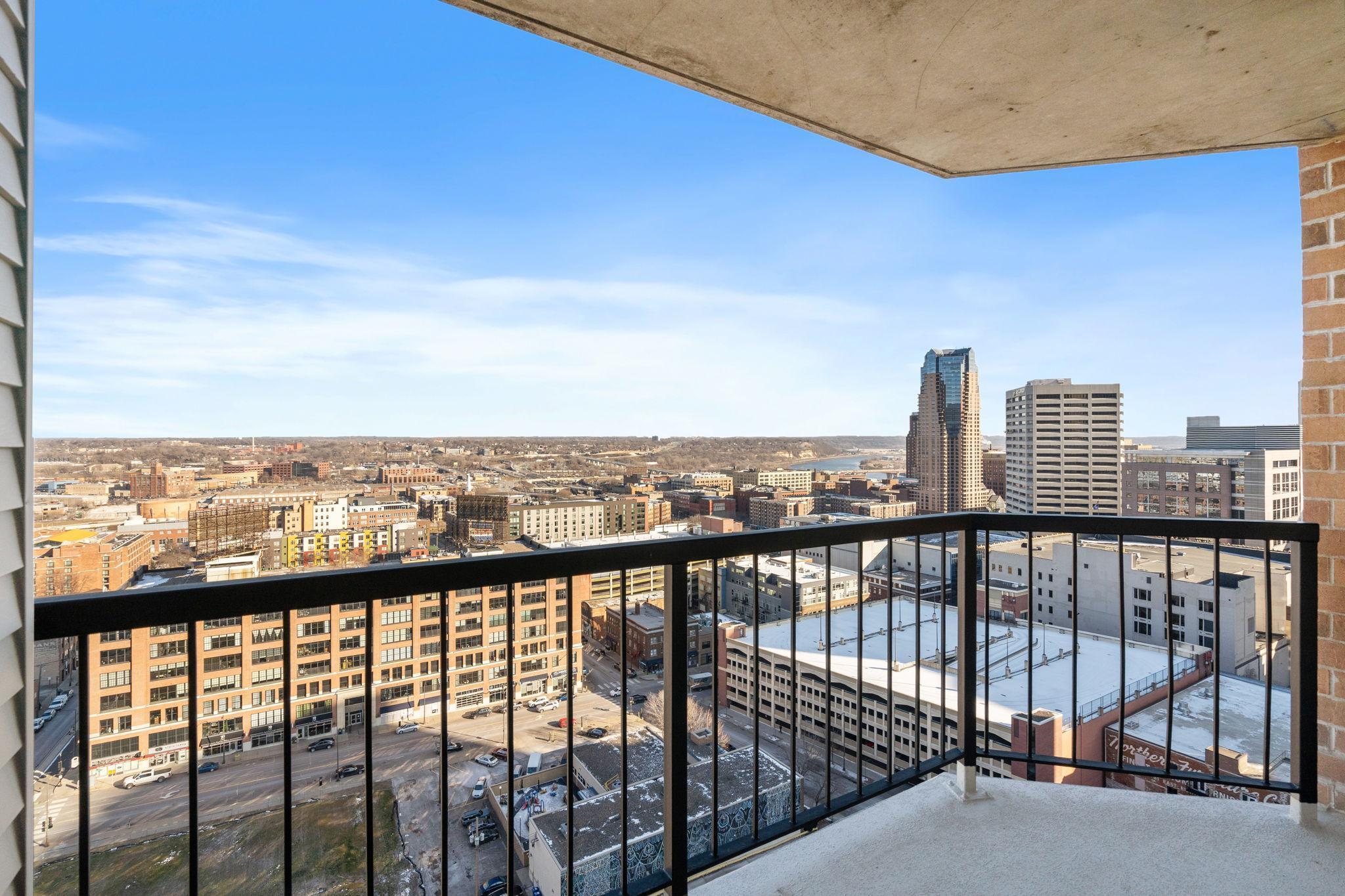 78 10th UNIT 2303 Saint Paul Sold Property