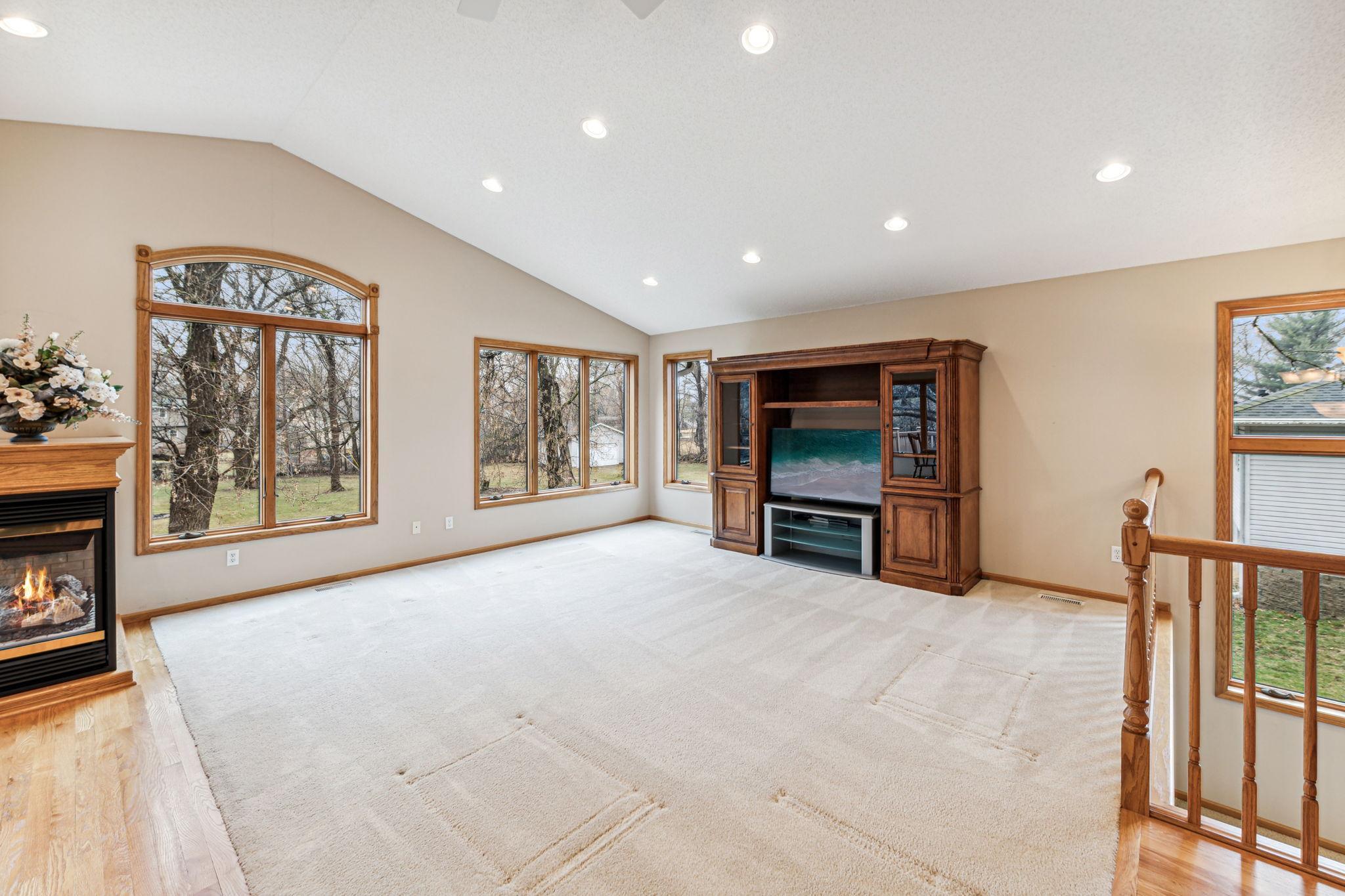982 86th Coon Rapids Sold Property