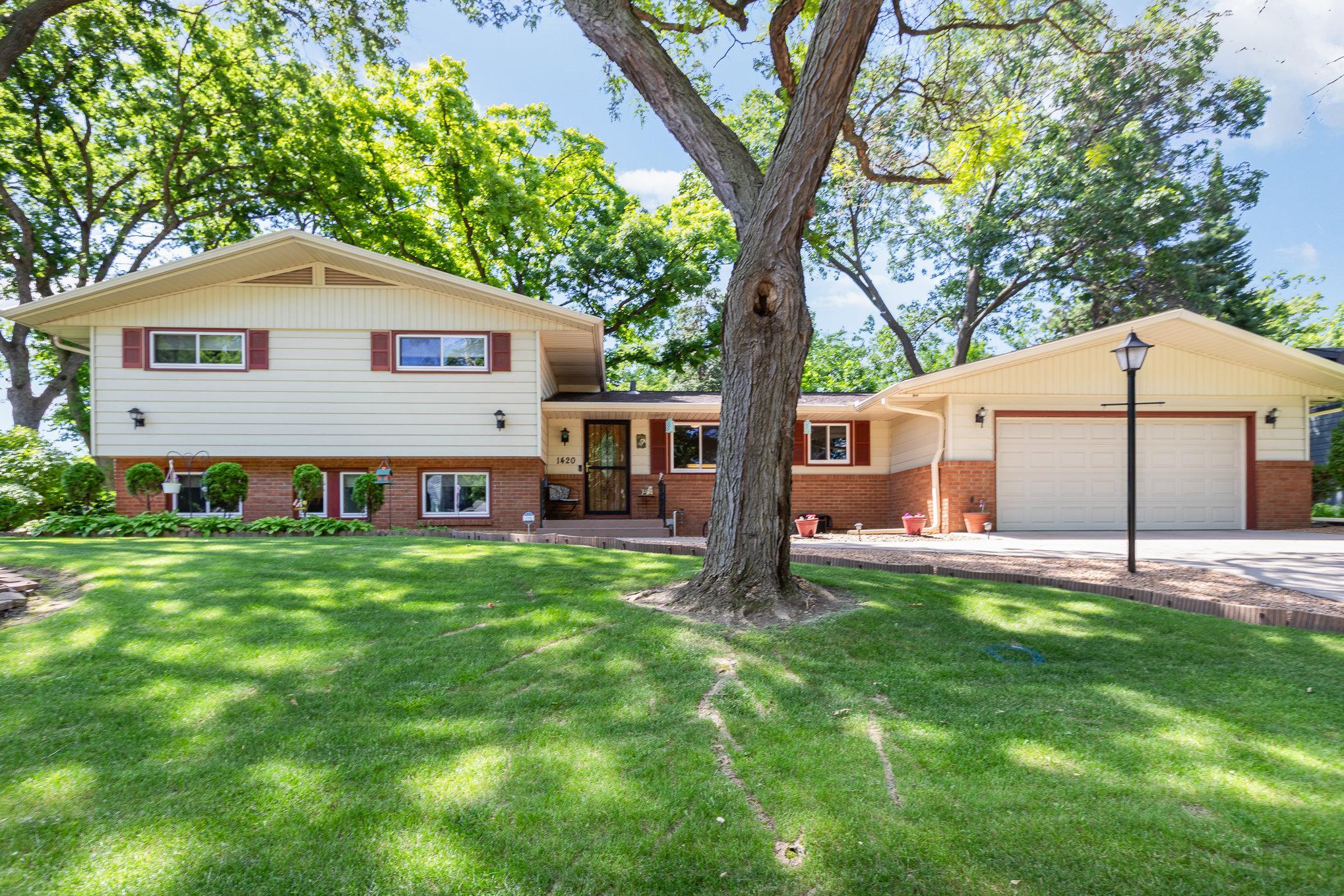 1420 Glacier Fridley Sold Property