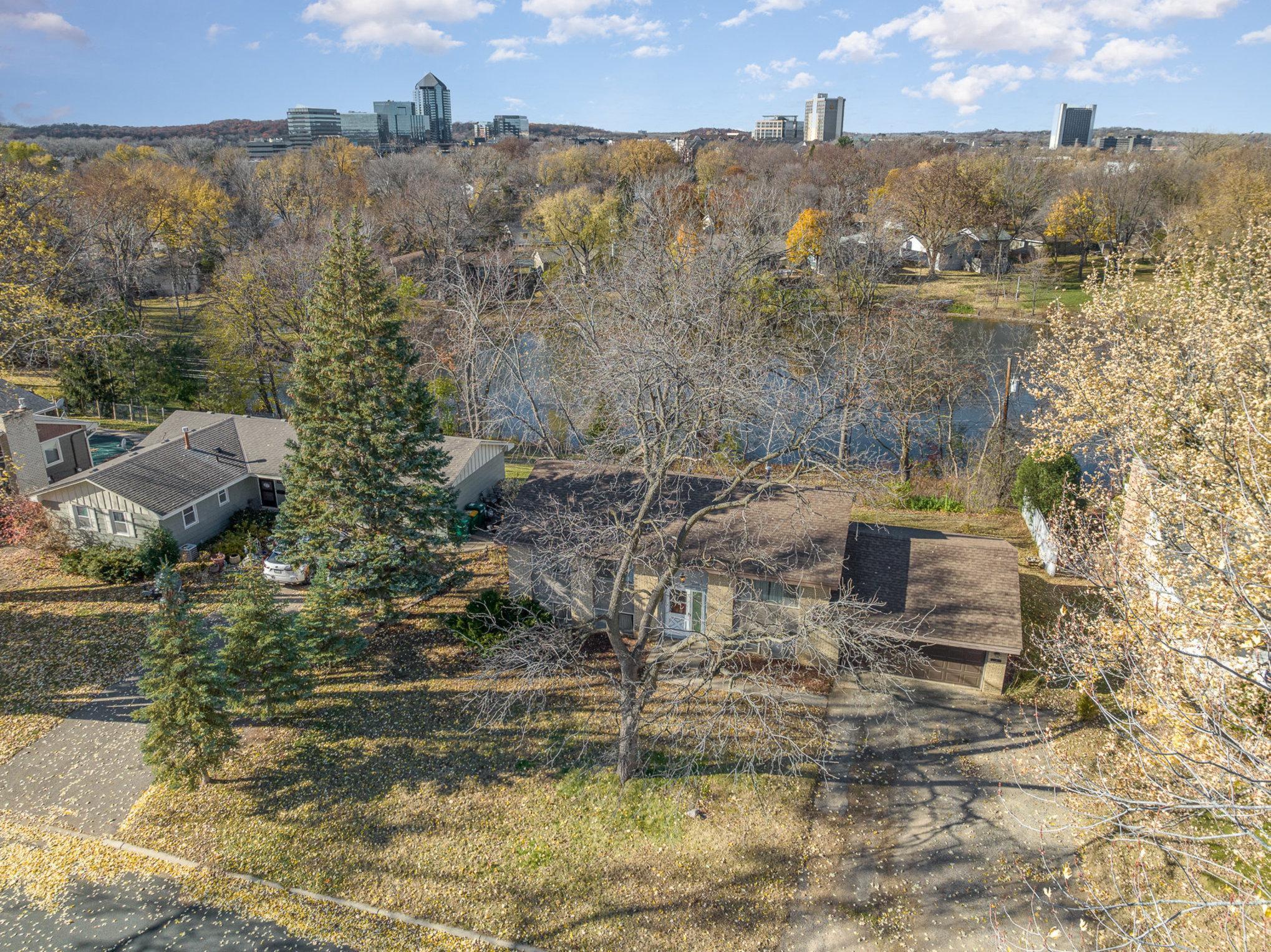8300 Morris Bloomington Sold Property