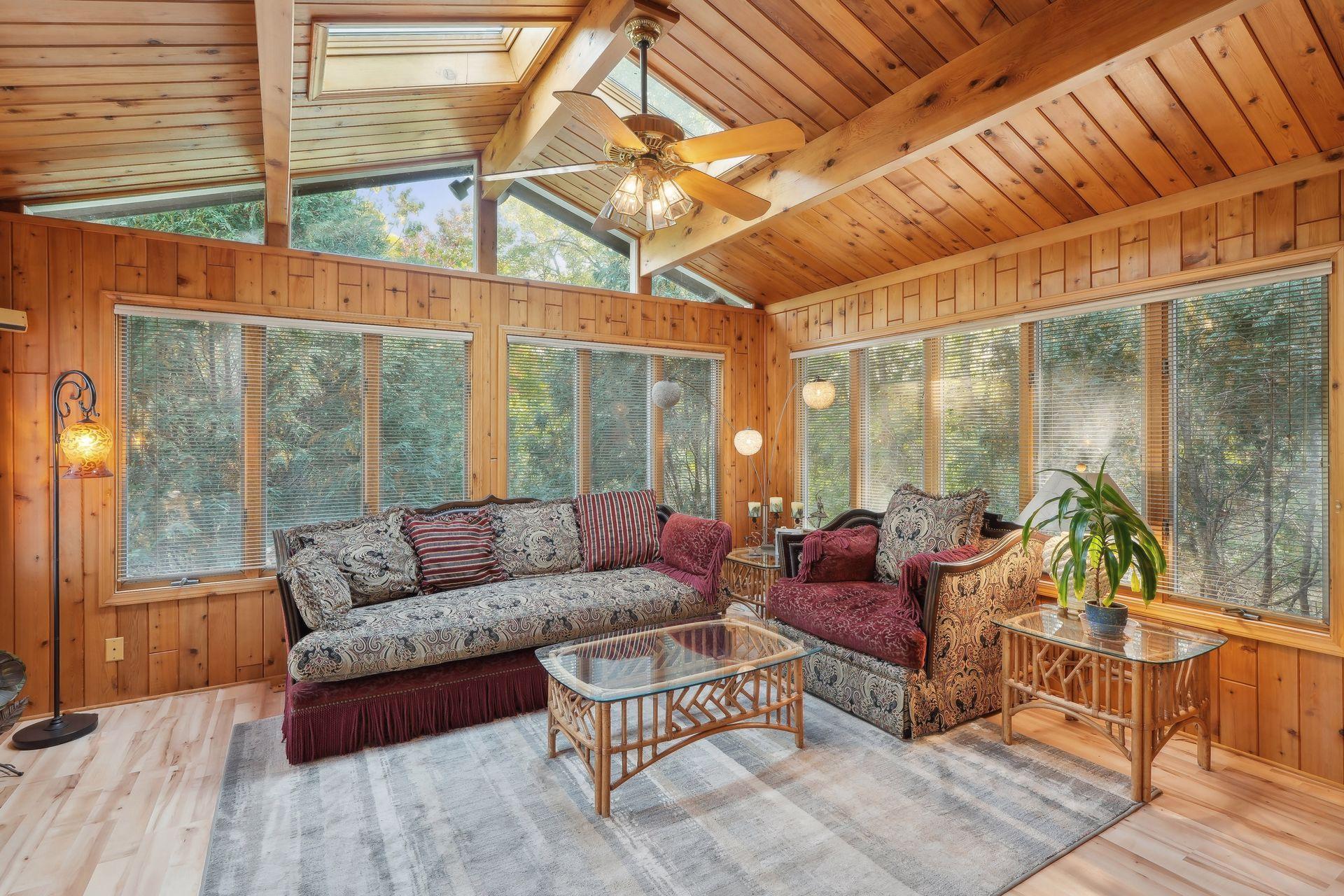 1940 Hunter Mendota Heights Sold Property