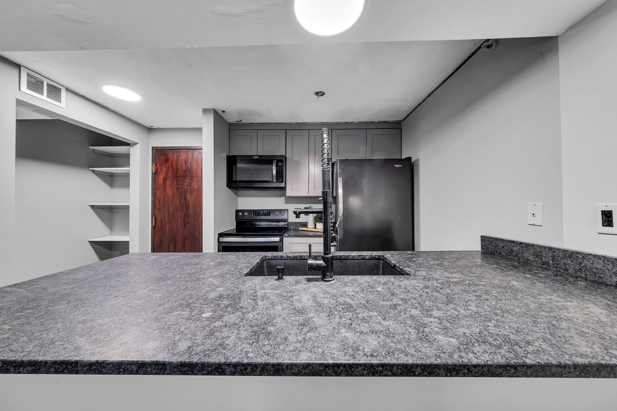 1235 Ferndale UNIT C17 Maplewood Sold Property