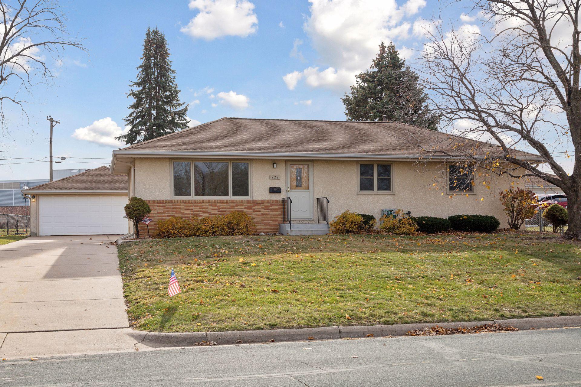 121 Maplewood, Bloomington MN 55420 Sold Property