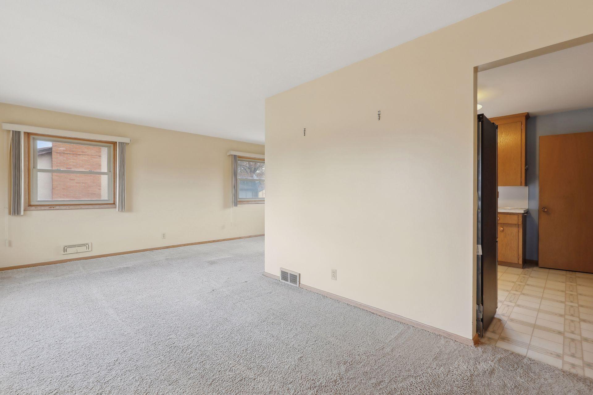 121 Maplewood Bloomington Sold Property