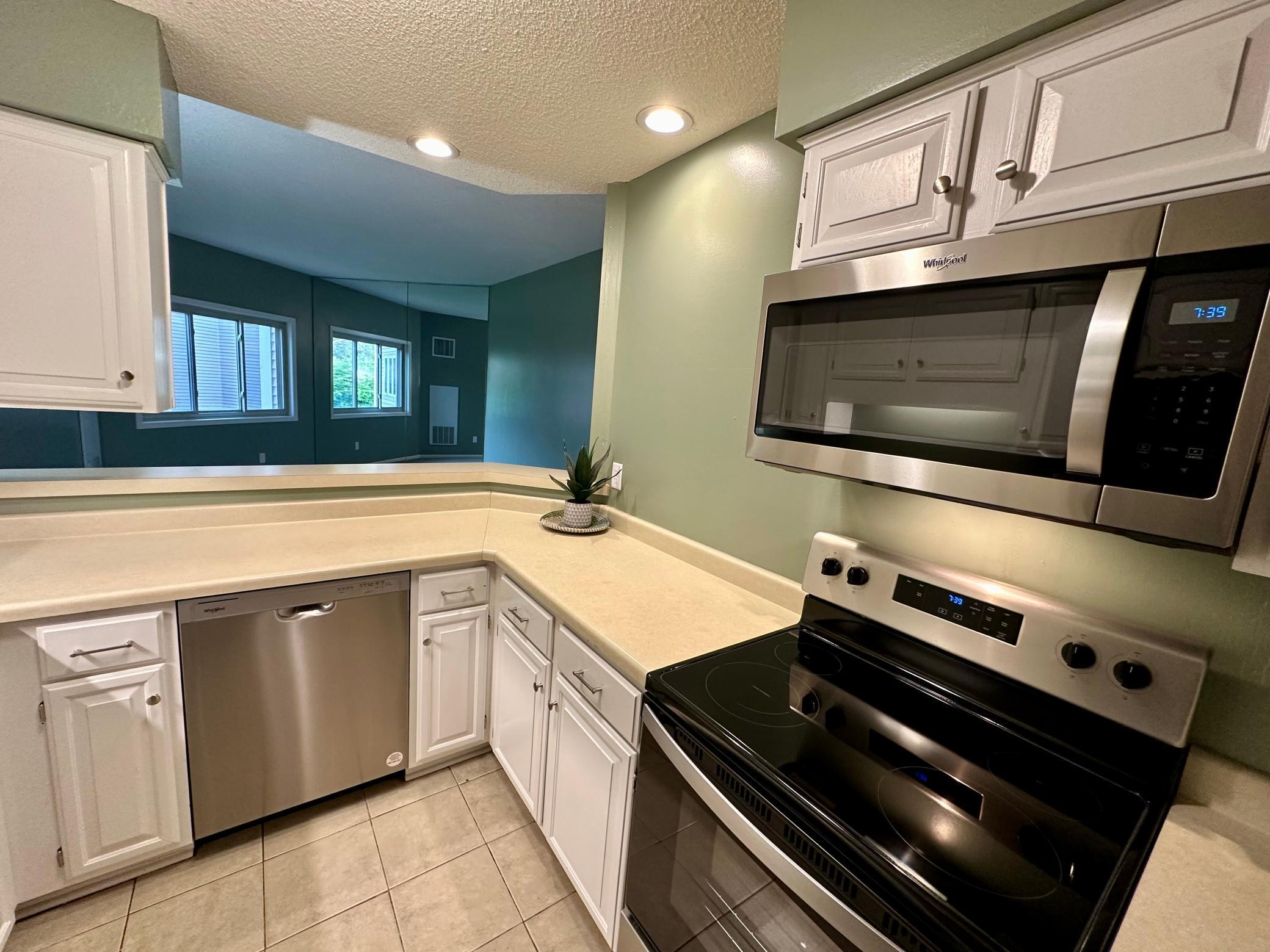 1390 Carling UNIT 107, Saint Paul MN 55108 Sold Property