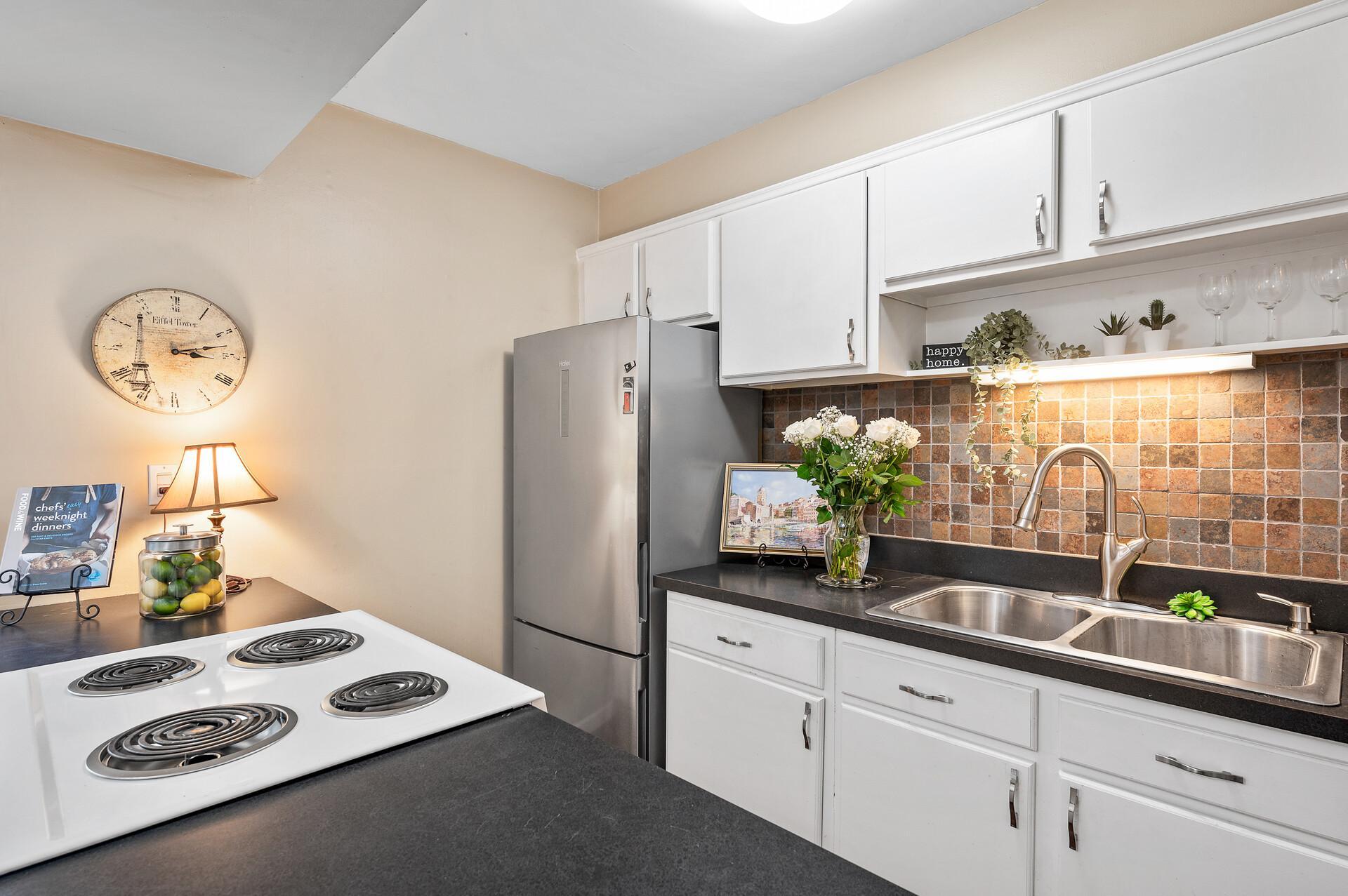 6359 Barrie Edina Sold Property