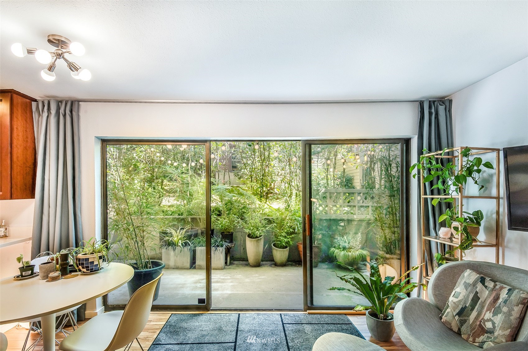 211 Summit Avenue E #S-115, Seattle, WA 98102 Sold Property