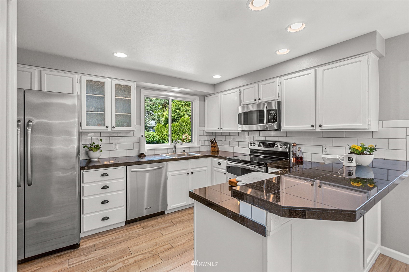 10107 NE 144th Court , Kirkland, WA 98034 Sold Property