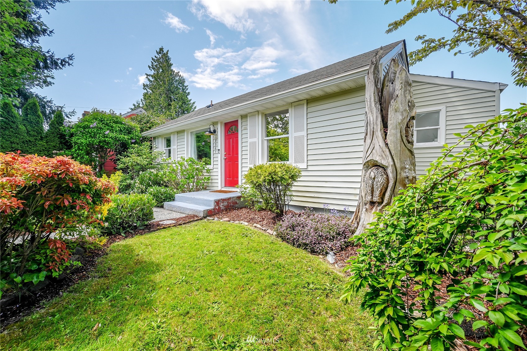 7301 16th Avenue SW, Seattle, WA 98106 Sold Property