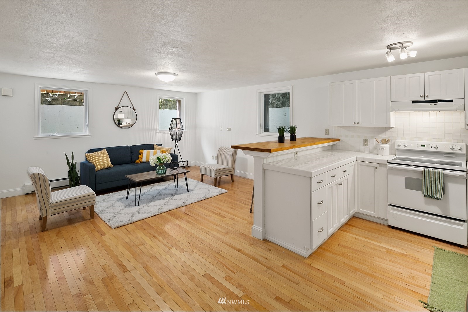 323 16th Avenue E #A-105, Seattle, WA 98112 Sold Property