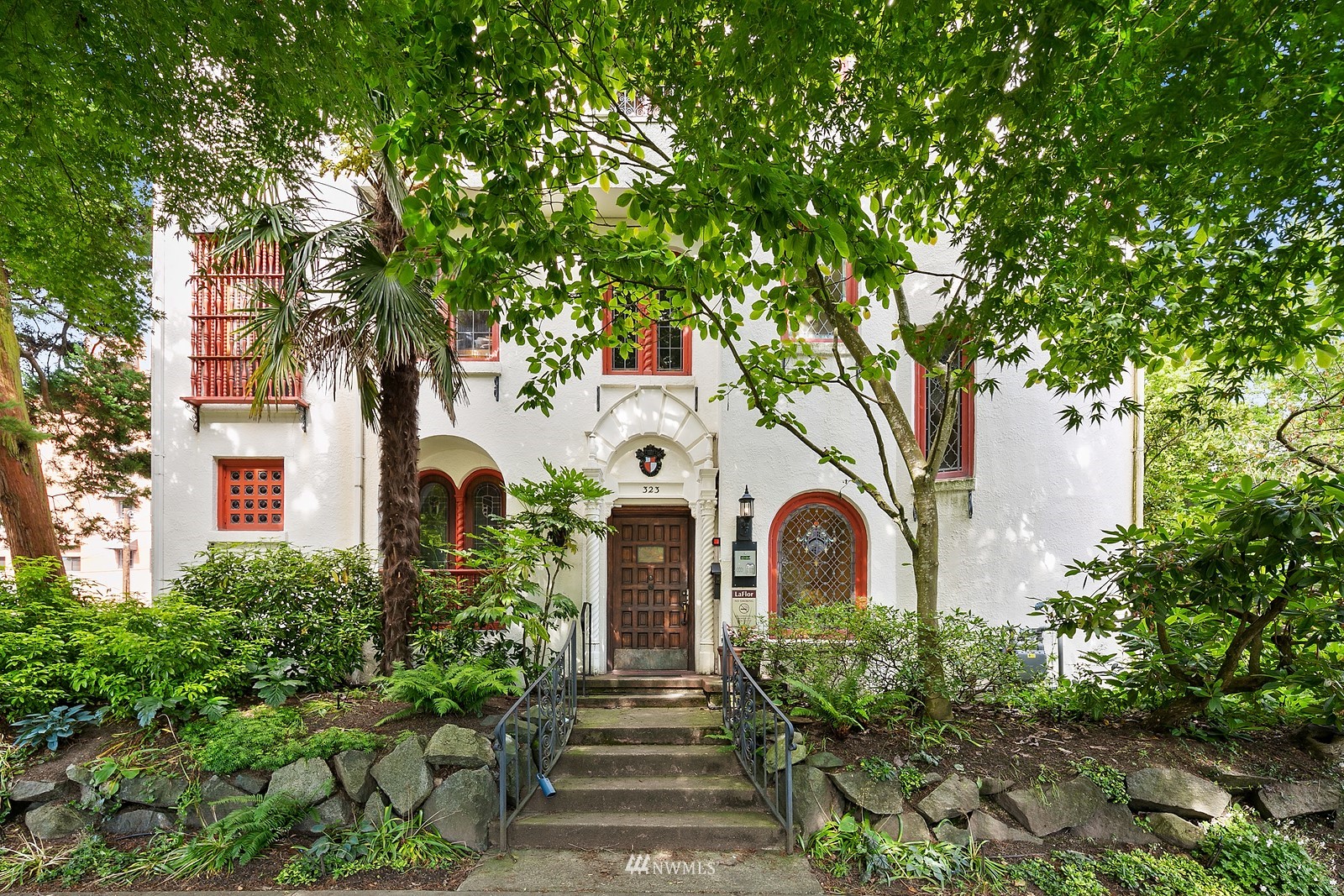 323 16th Avenue E #A-105, Seattle, WA 98112 Sold Property