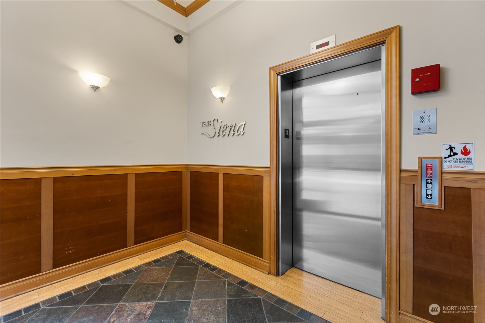 326 Queen Anne Avenue N #304, Seattle, WA 98109 Sold Property