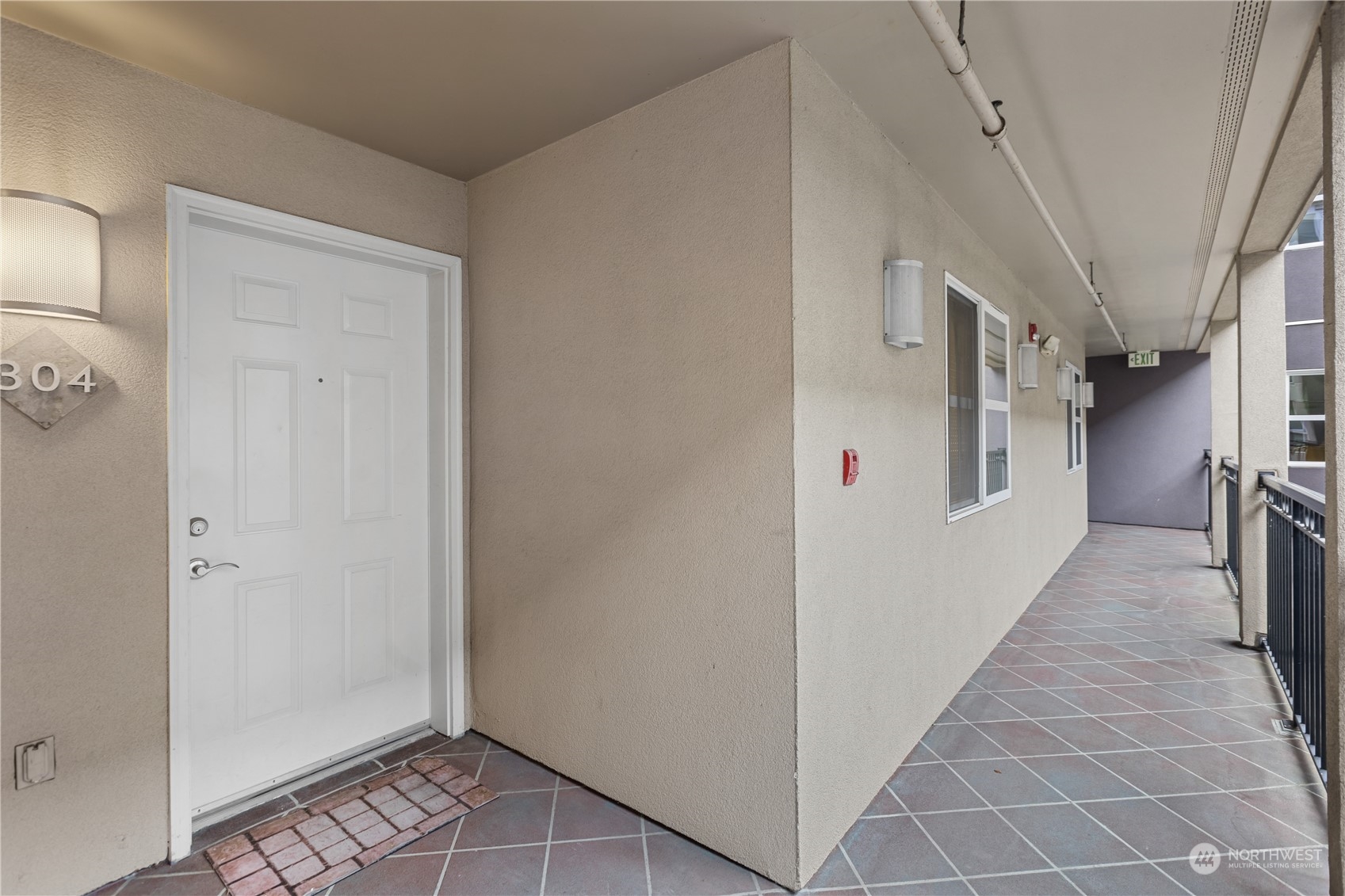 326 Queen Anne Avenue N #304, Seattle, WA 98109 Sold Property