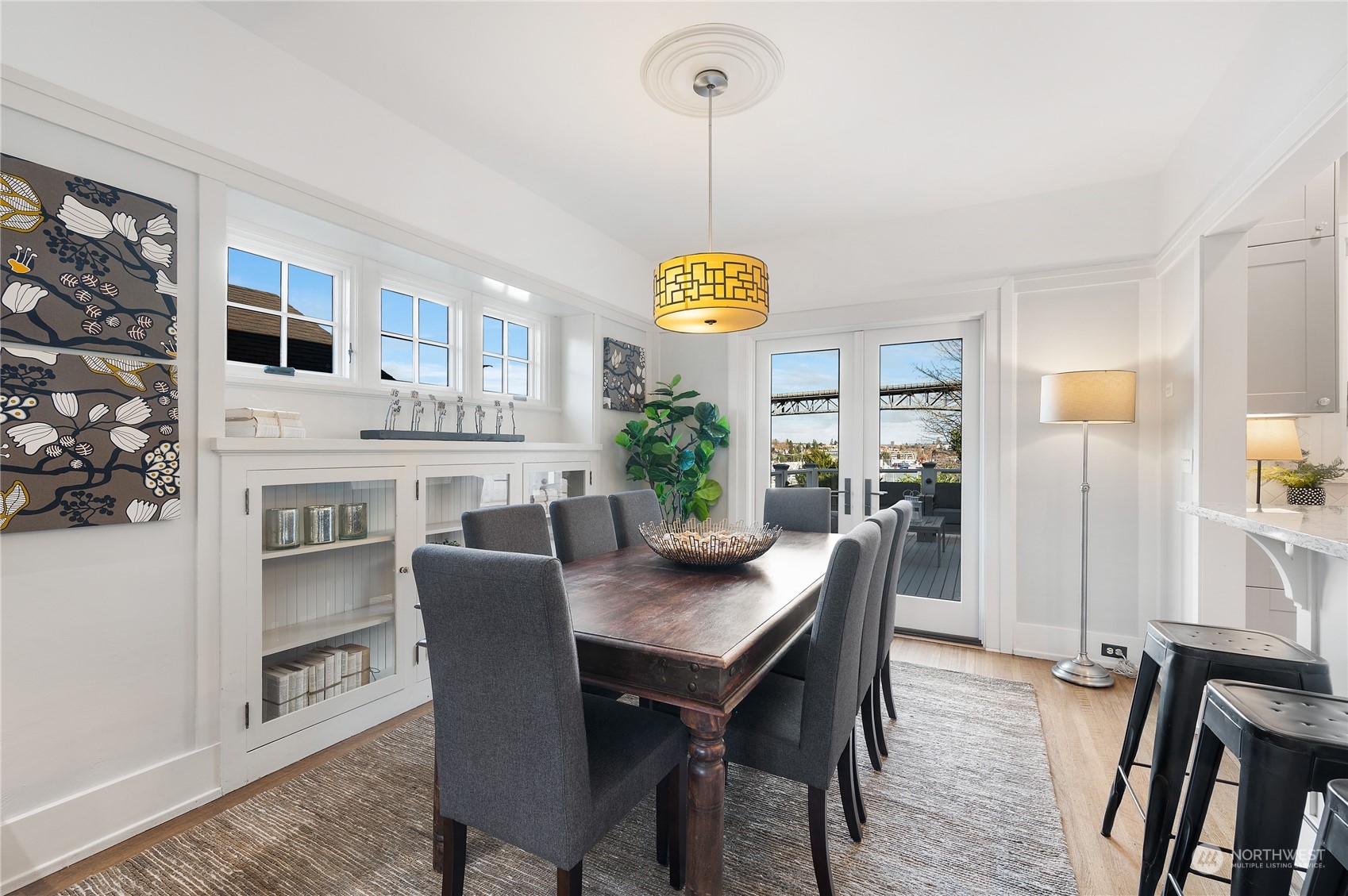 2912 3rd Avenue N, Seattle, WA 98109 Sold Property