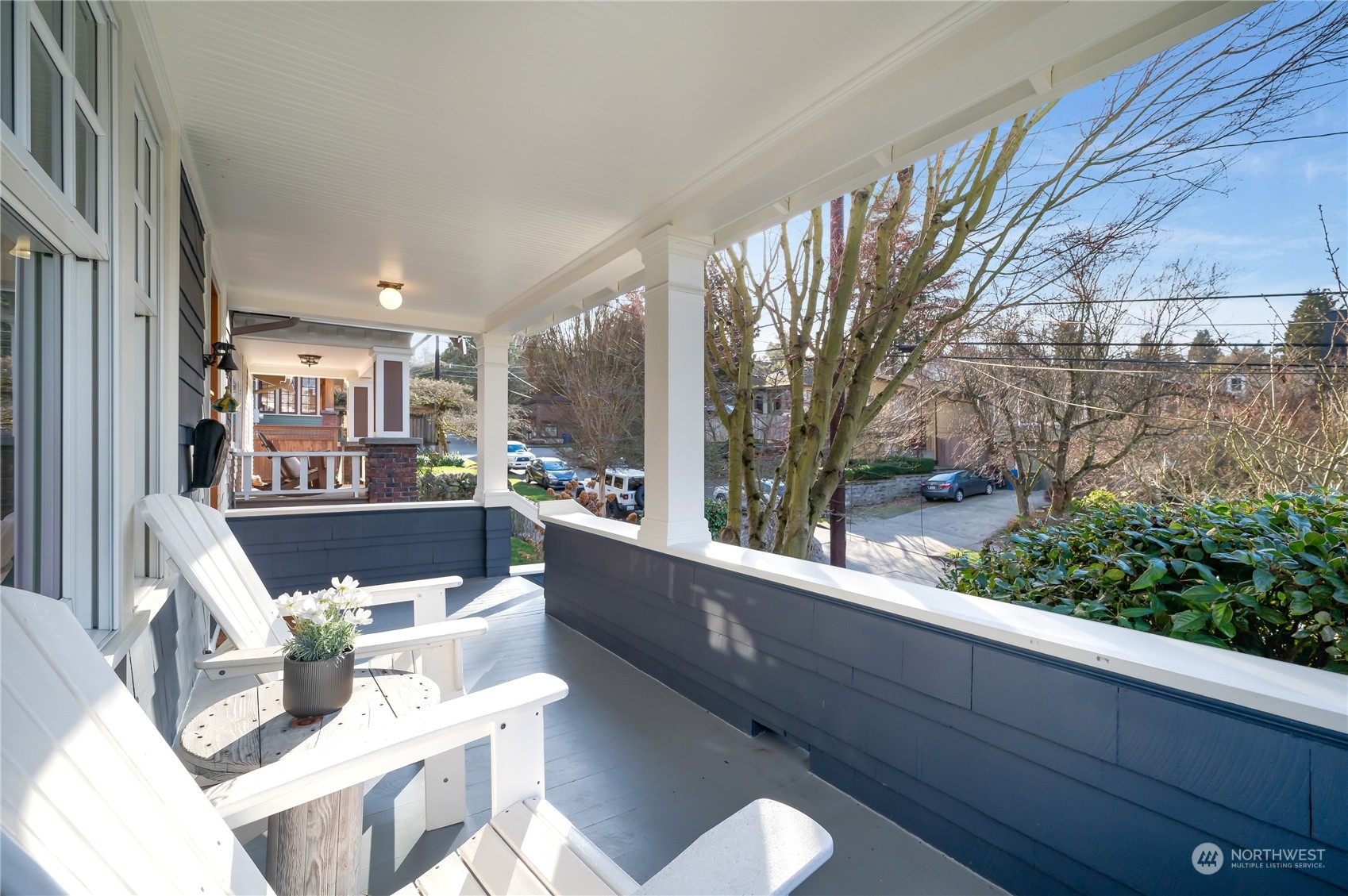2912 3rd Avenue N, Seattle, WA 98109 Sold Property