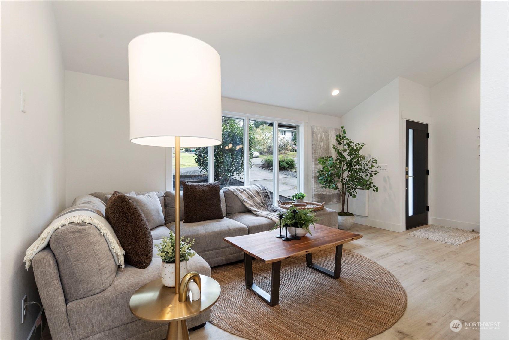 14551 Ashworth Avenue N, Shoreline, WA 98133 Sold Property