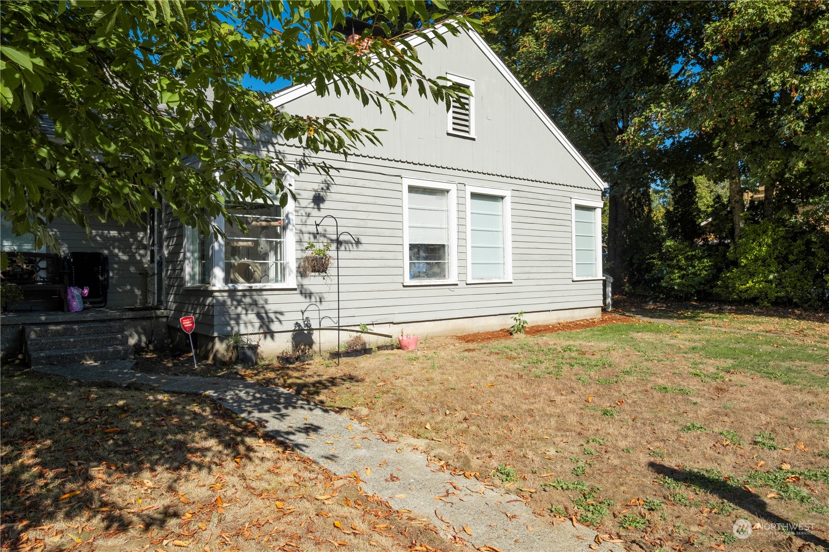 520 Bates Street SE, Tumwater, WA 98501 Sold Property