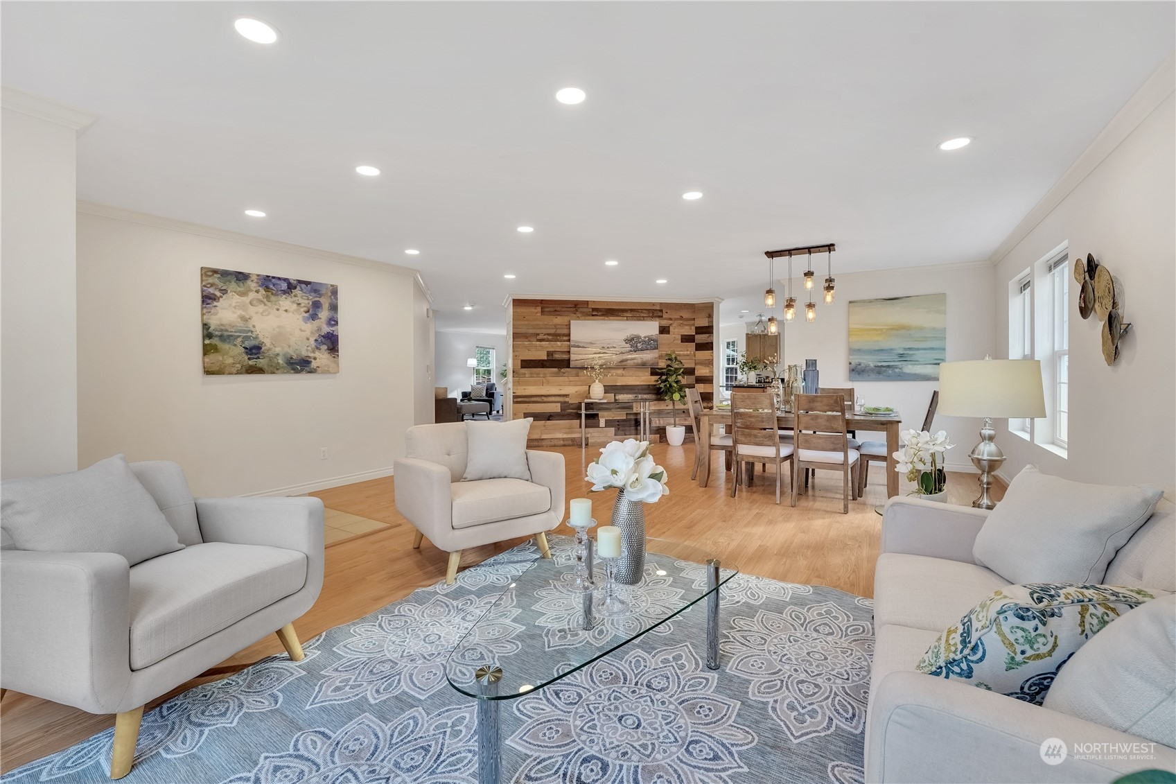 216 243rd Avenue SE, Sammamish, WA 98074-3475 Sold Property