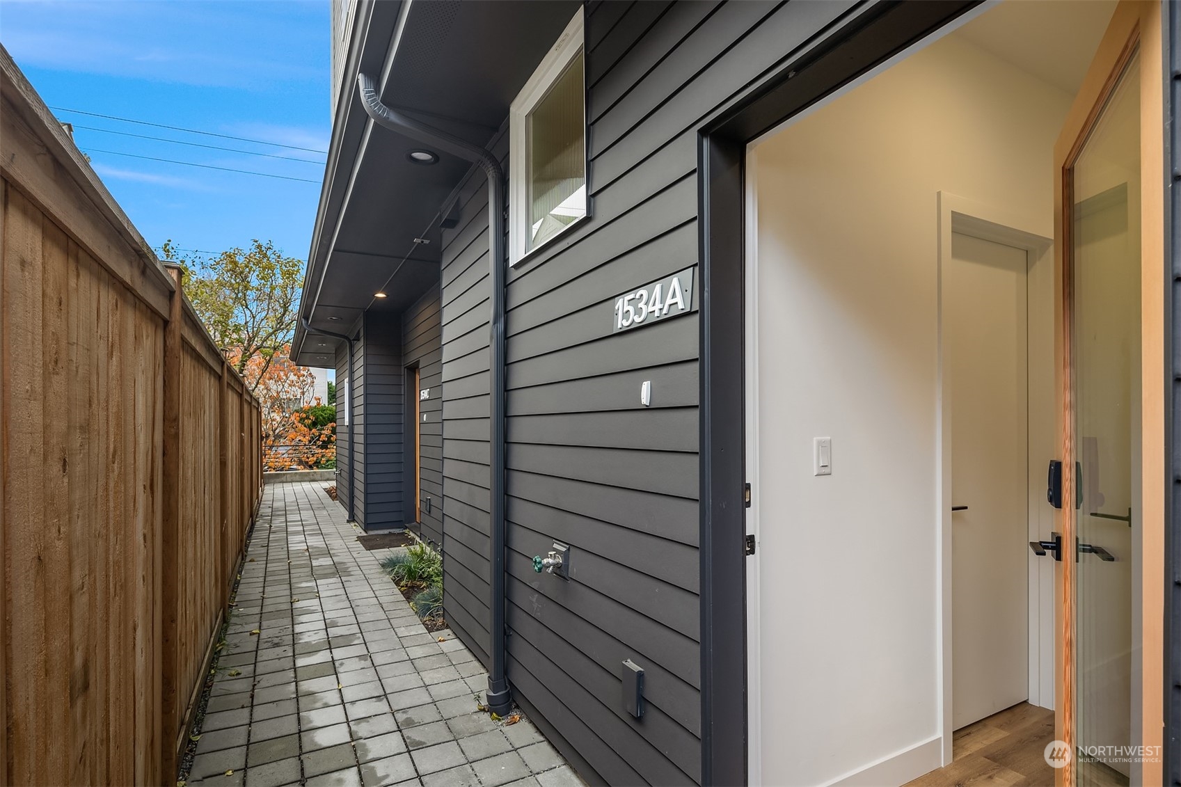 1534 NW 59th Street UNIT A, Seattle, WA 98107 Sold Property