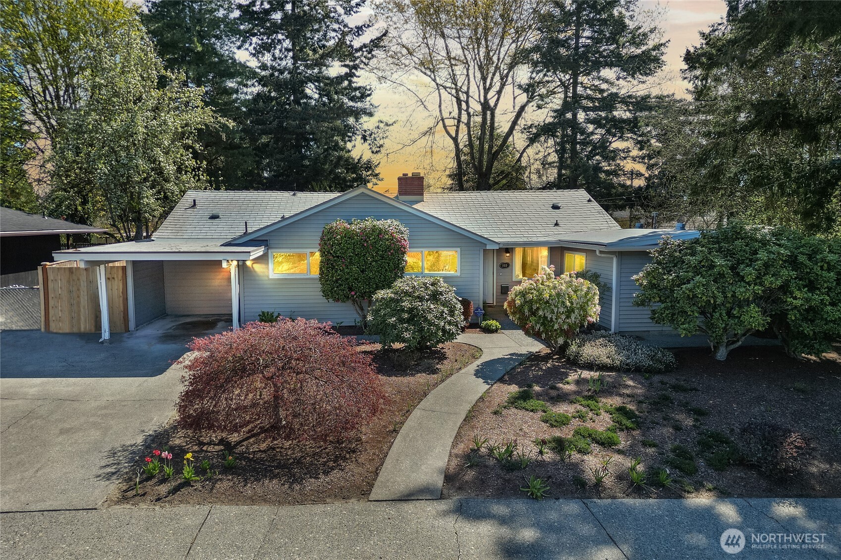 909 N Villard Street , Tacoma, WA 98406 Sold Property