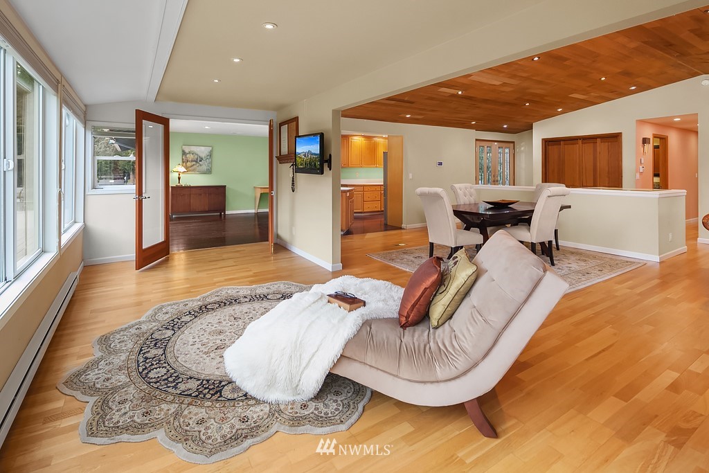 20525 SE 26th Street , Sammamish, WA 98075 Sold Property
