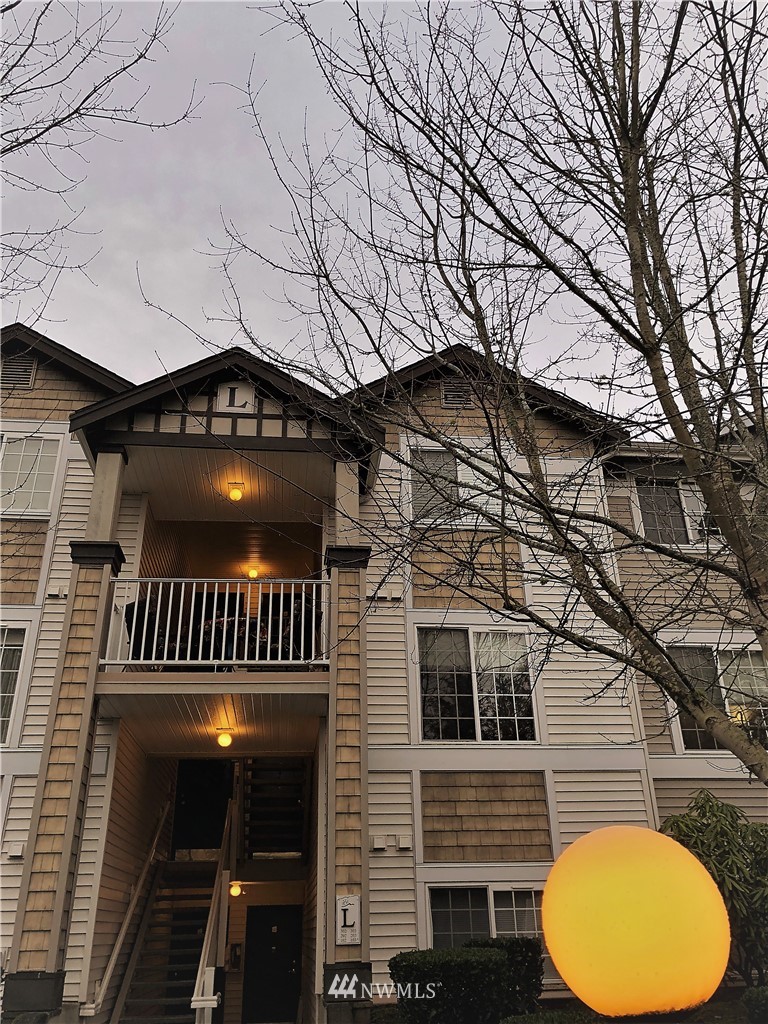 25235 SE Klahanie Boulevard UNIT L302, Issaquah, WA 98029 Sold Property