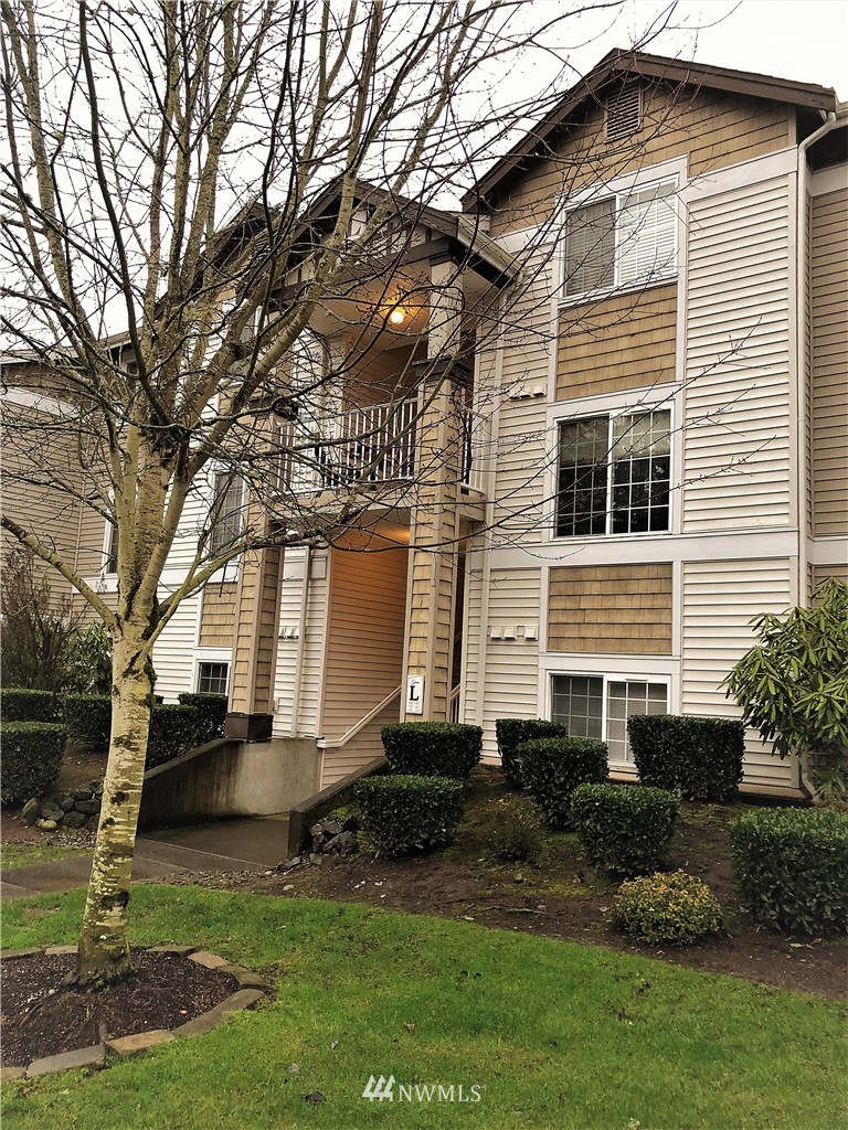 25235 SE Klahanie Boulevard UNIT L302, Issaquah, WA 98029 Sold Property