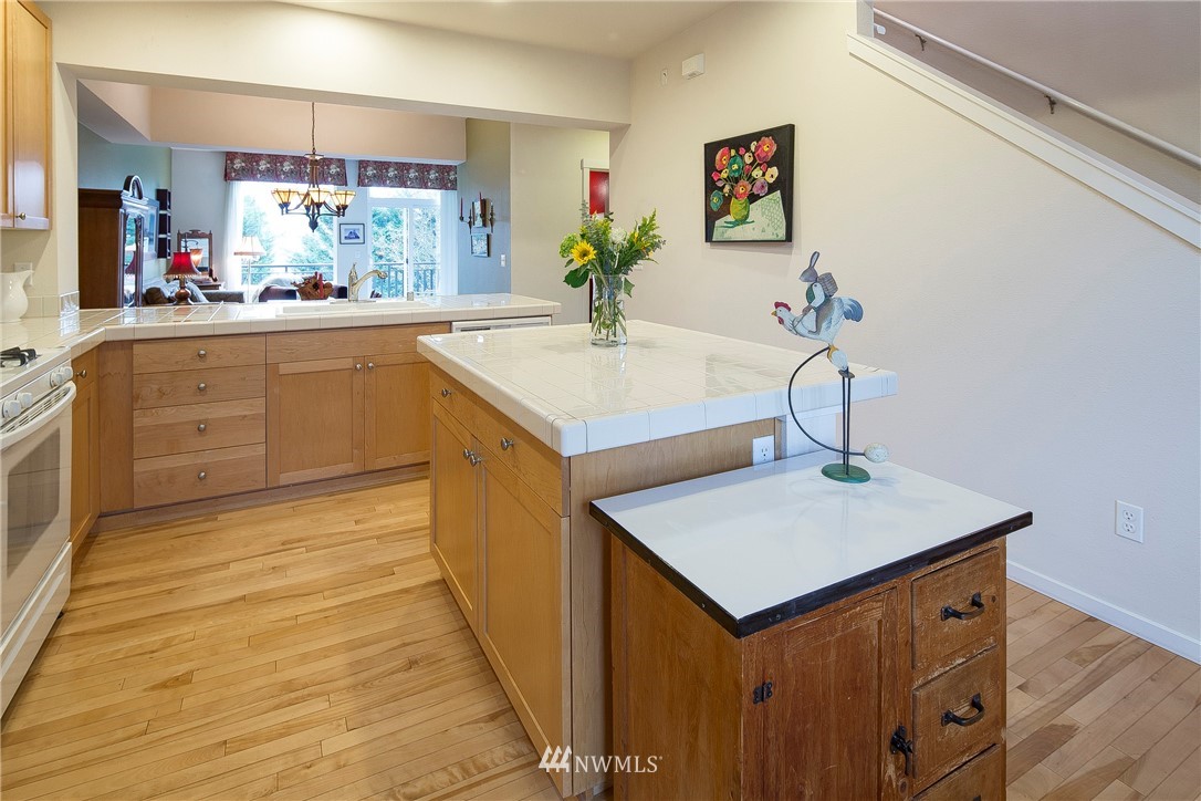 7732 Fairway Avenue SE UNIT 203, Snoqualmie, WA 98065 Sold Property