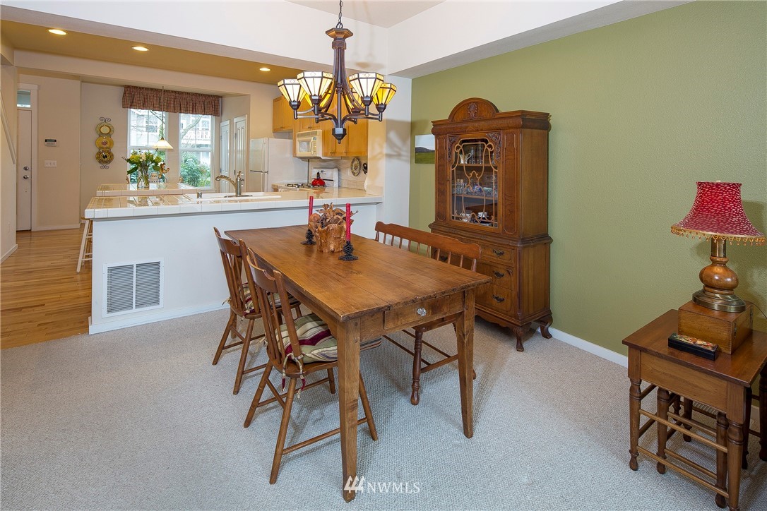 7732 Fairway Avenue SE UNIT 203, Snoqualmie, WA 98065 Sold Property