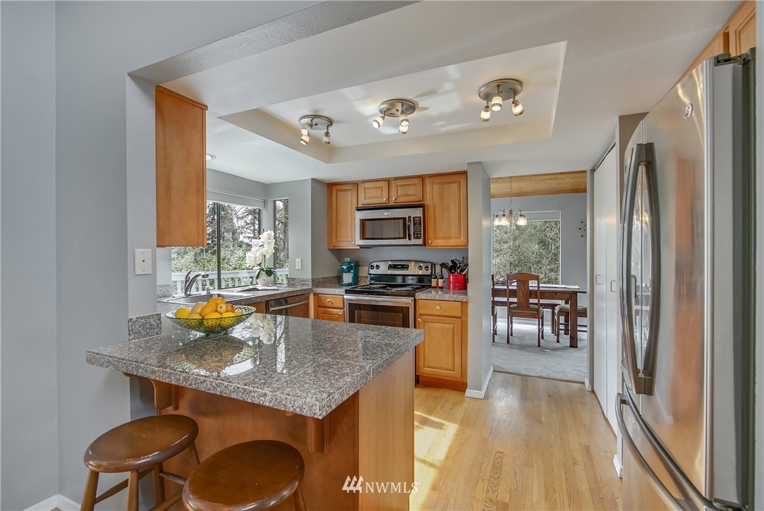 9727 159th Place NE, Redmond, WA 98052 Sold Property