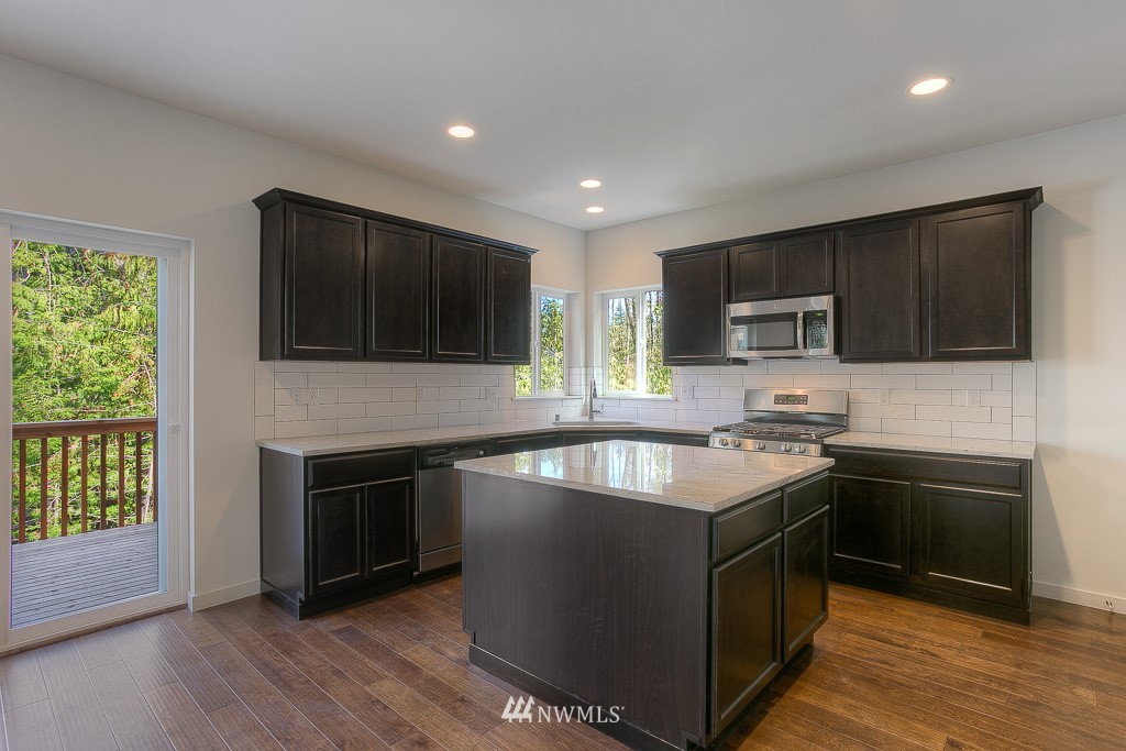 1224 150th Street SW UNIT 16, Lynnwood, WA 98087 Sold Property