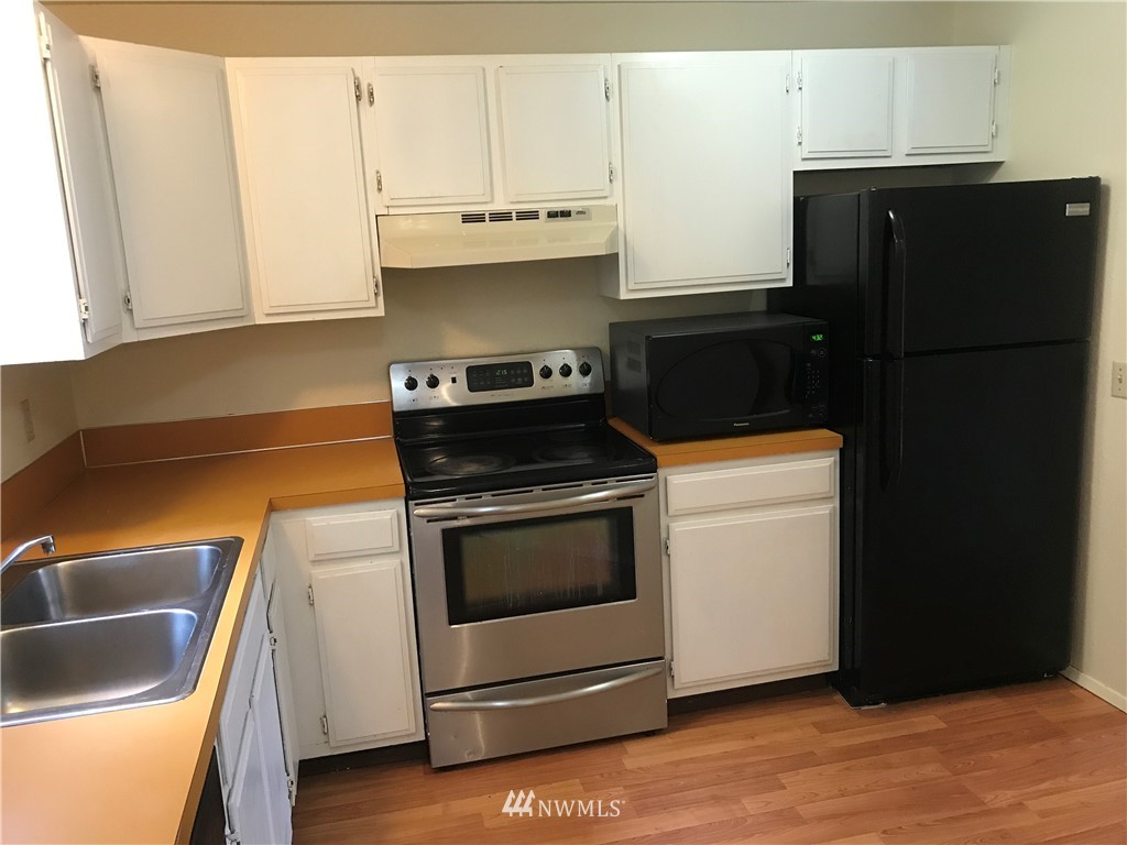 12414 73rd Lane S UNIT 30, Seattle, WA 98178 Sold Property