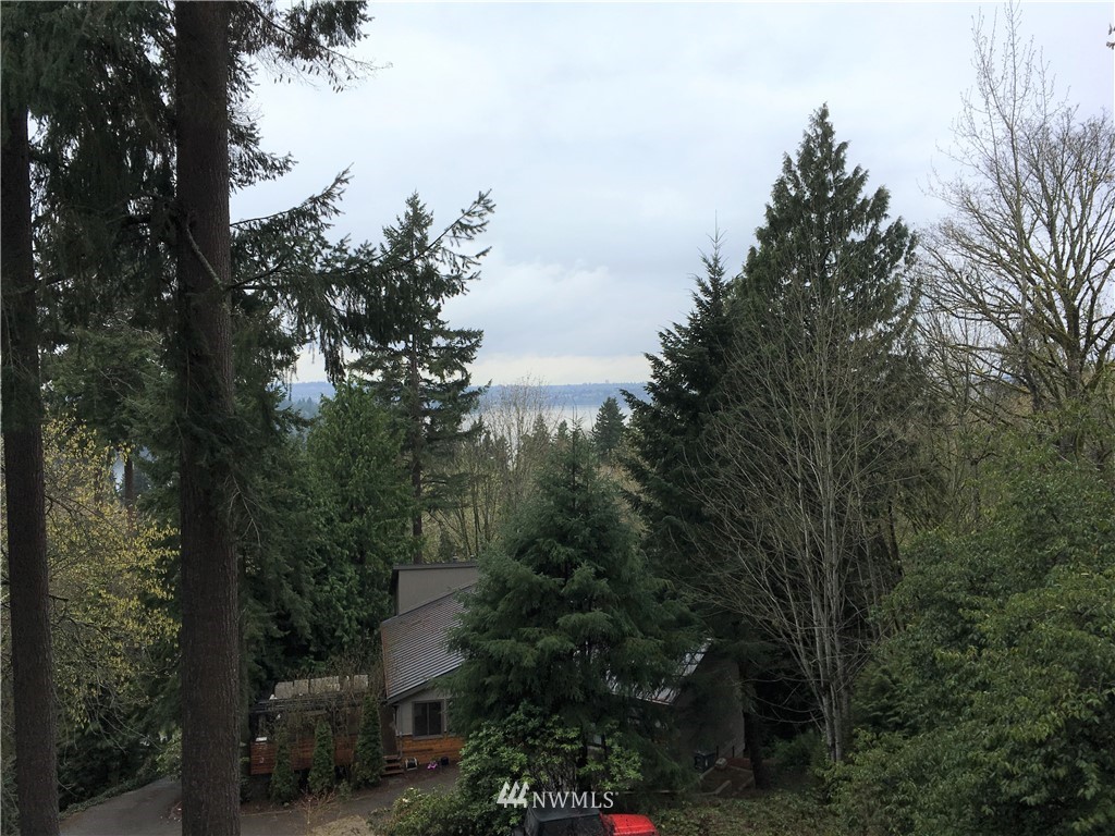 5024 W Mercer Way , Mercer Island, WA 98040 Sold Property