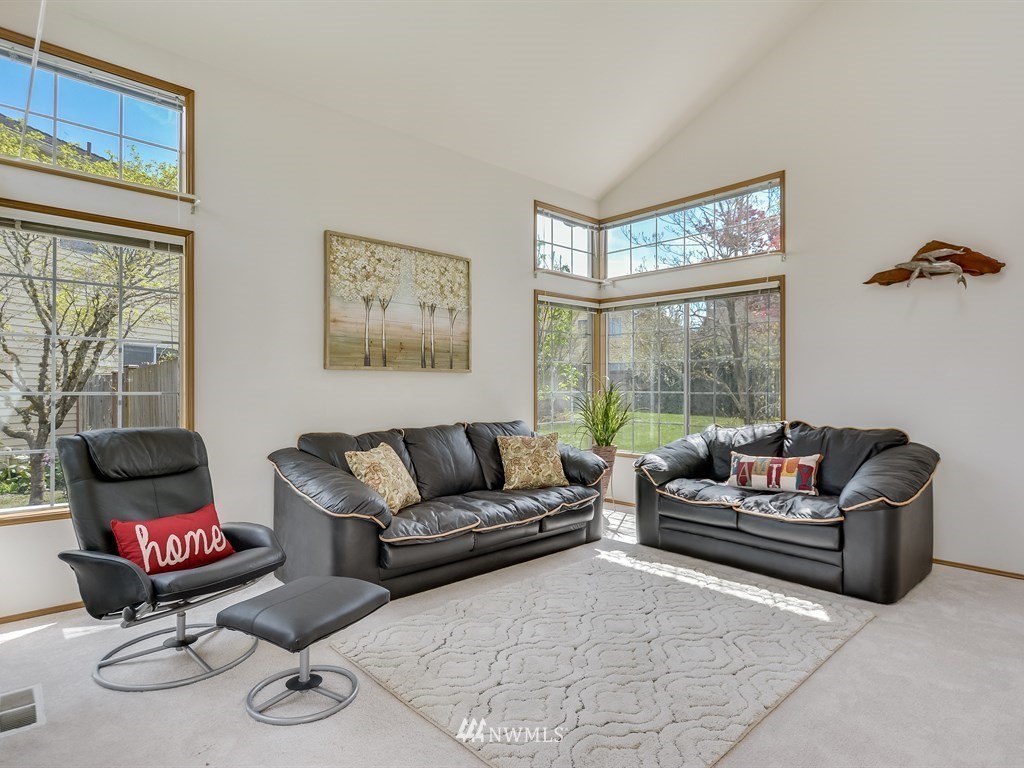 24623 SE 37th Street , Issaquah, WA 98029 Sold Property