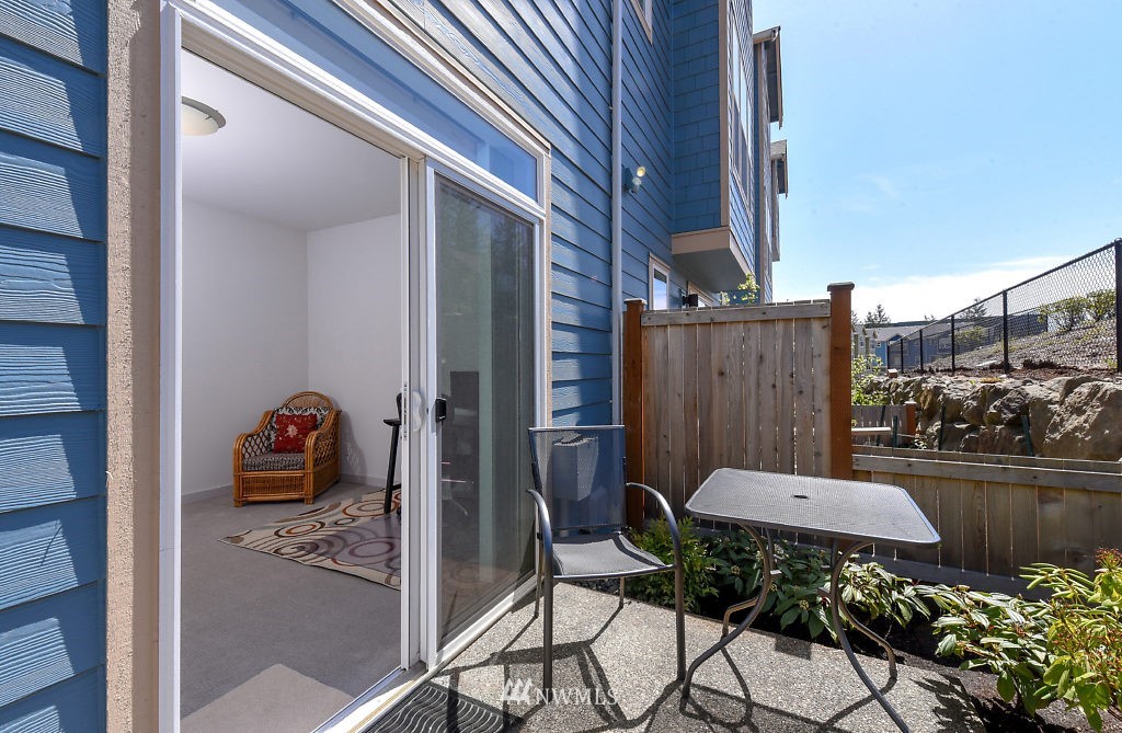 23000 NE 8th Street UNIT G-4, Sammamish, WA 98074 Sold Property