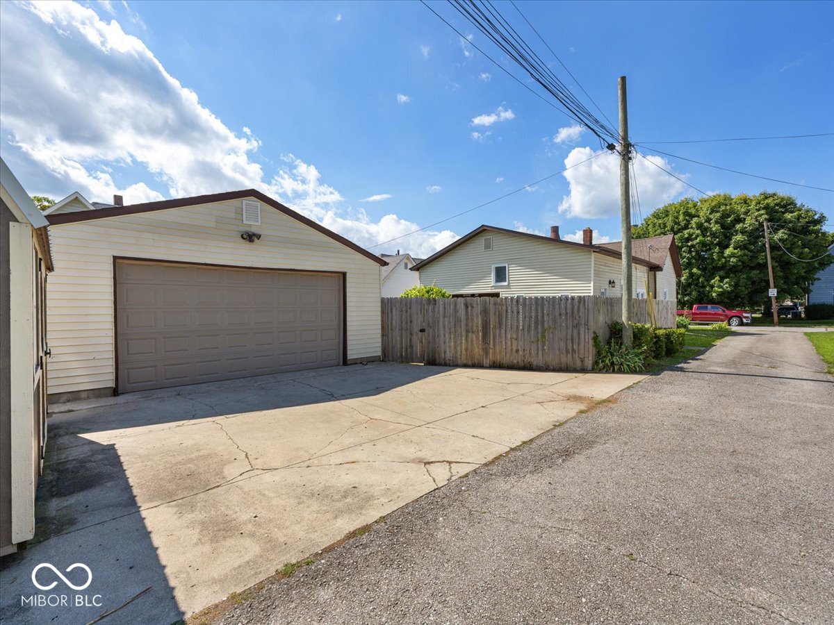409 Pennsylvania, Shelbyville IN 46176 Sold Property
