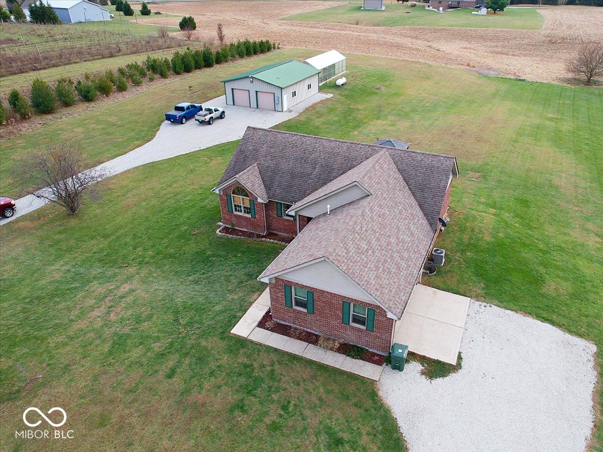 7053 Short Blue Shelbyville Sold Property