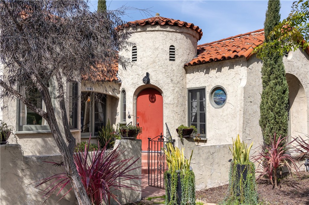1985 San Francisco Avenue Sold Property