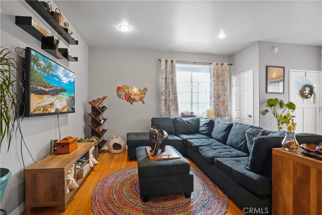 15801 Wyandotte Street 109 Sold Property