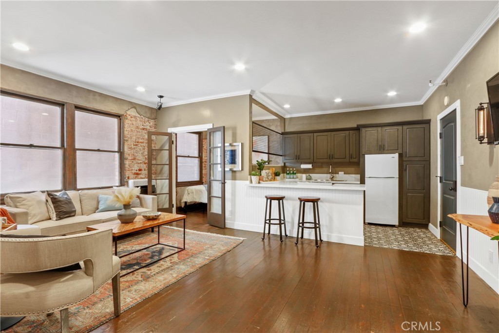 325 Elm Avenue 205 Sold Property