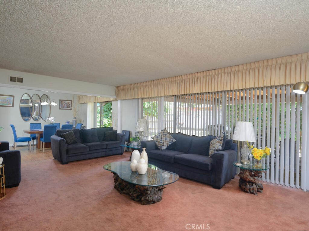 9410 S 2nd Avenue Sold Property