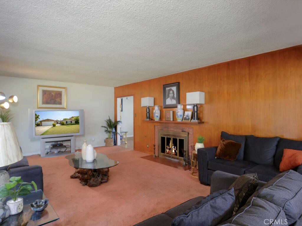 9410 S 2nd Avenue Sold Property
