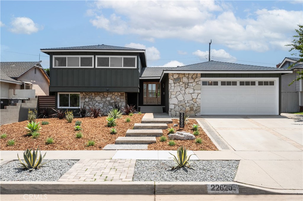 22620 Fonthill Avenue Sold Property
