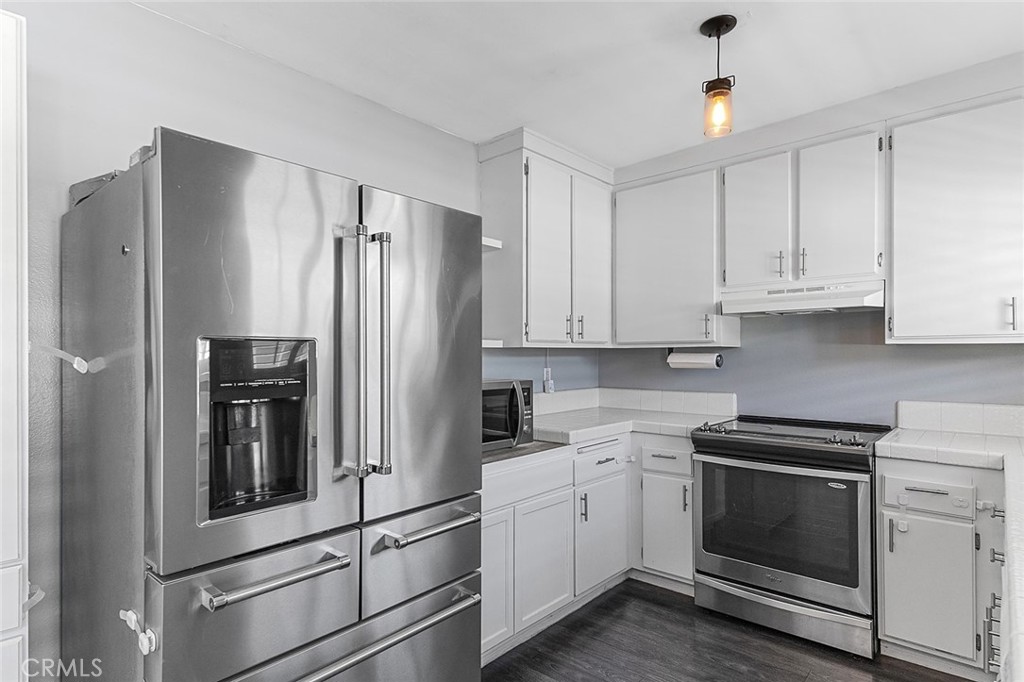 2844 E 3rd Street 309 Sold Property