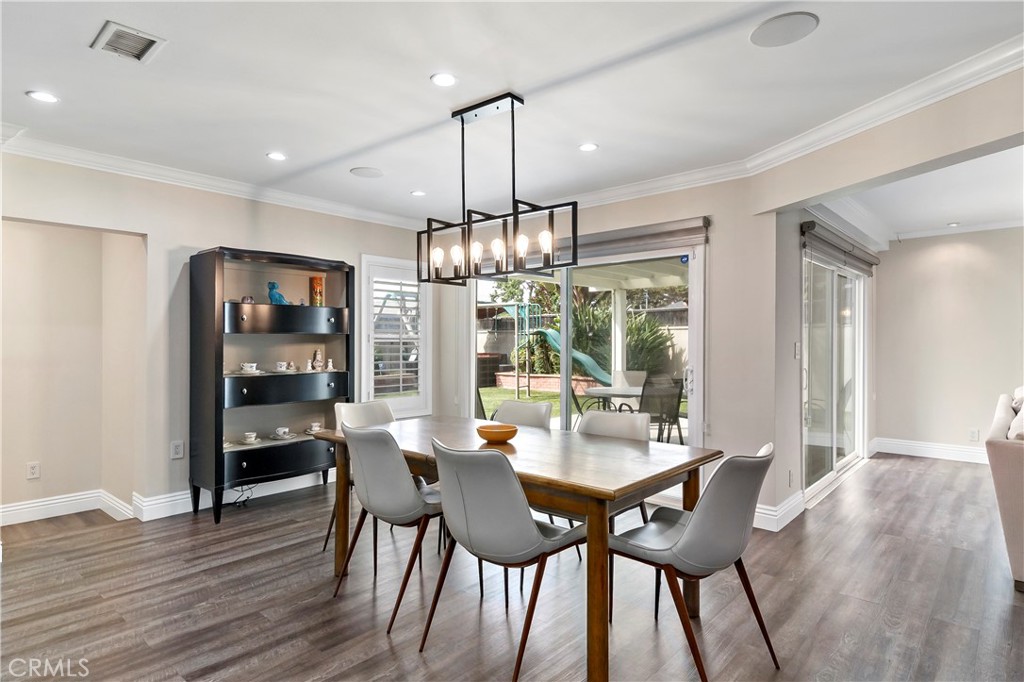 3447 Hackett Avenue Sold Property