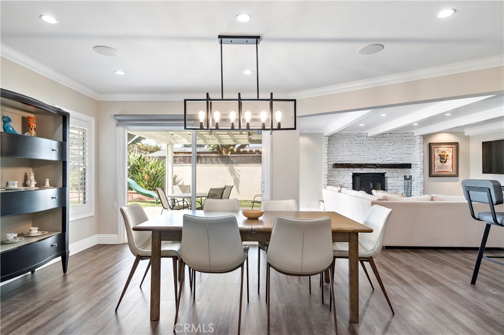 3447 Hackett Avenue Sold Property