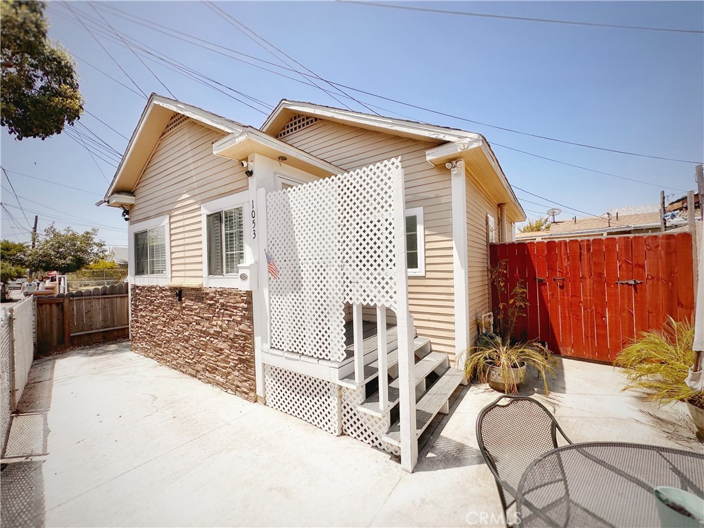 1053 E Hellman Street Sold Property