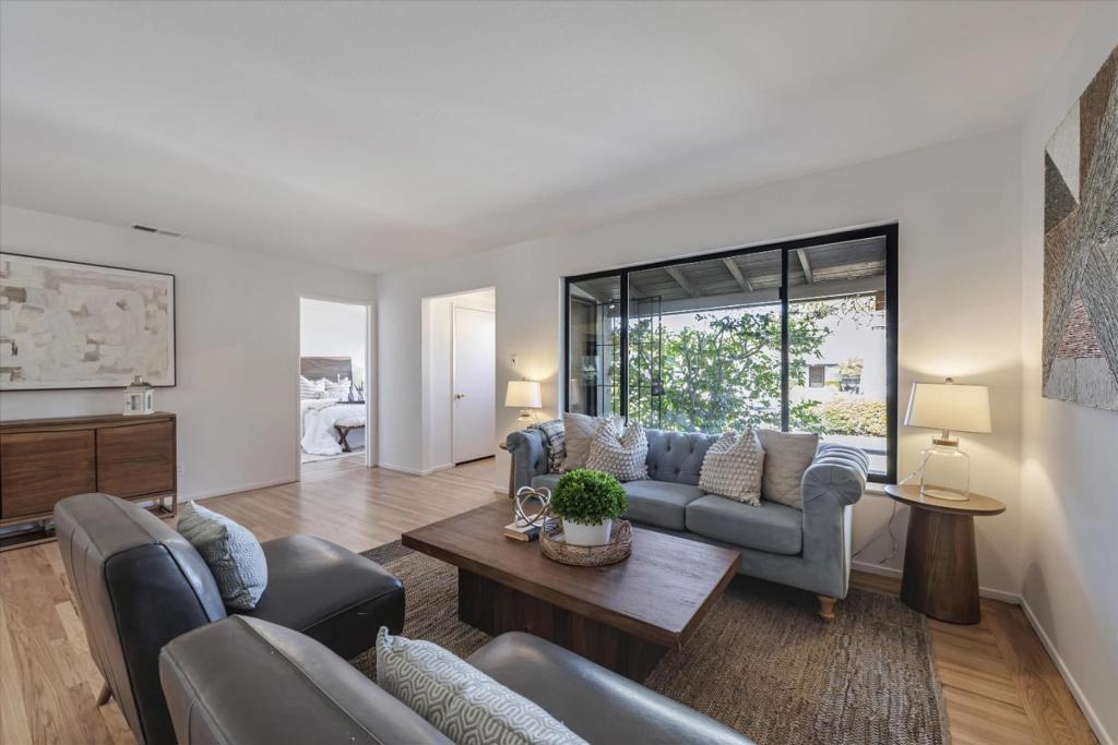 18816 Mcfarland Avenue, Saratoga, CA, 95070