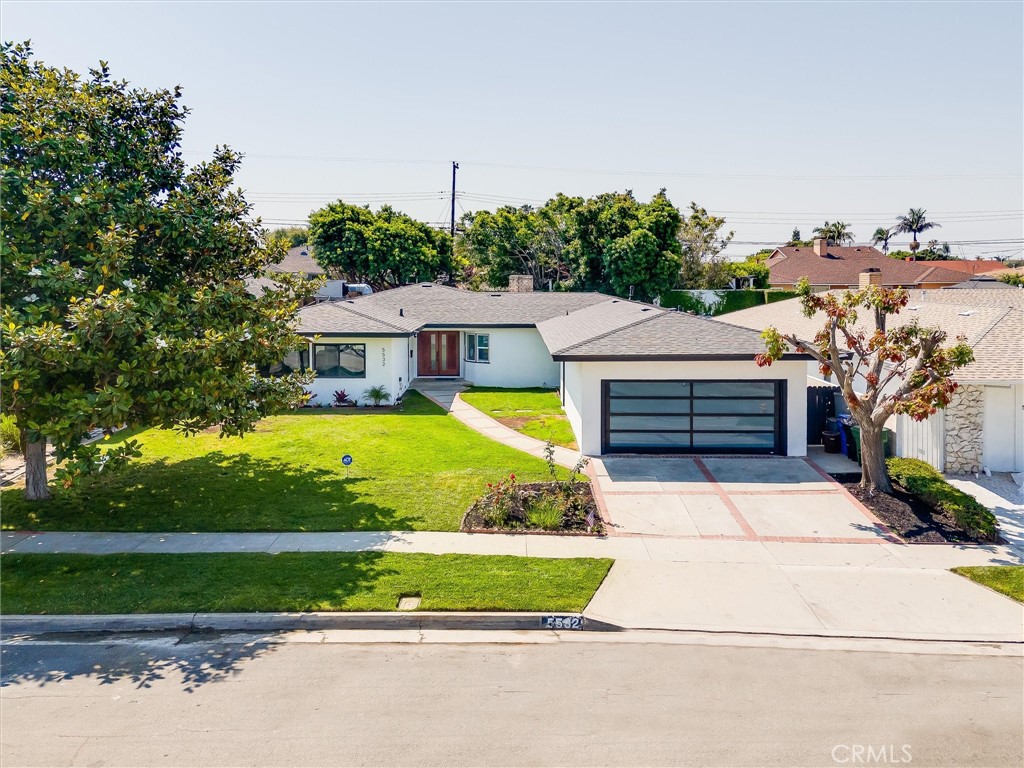 5532 W 62nd Street Sold Property