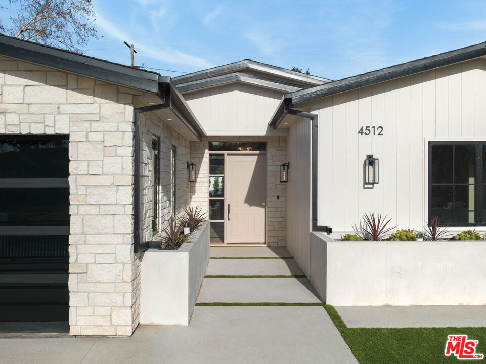 4512 Sunnyslope Avenue Sold Property